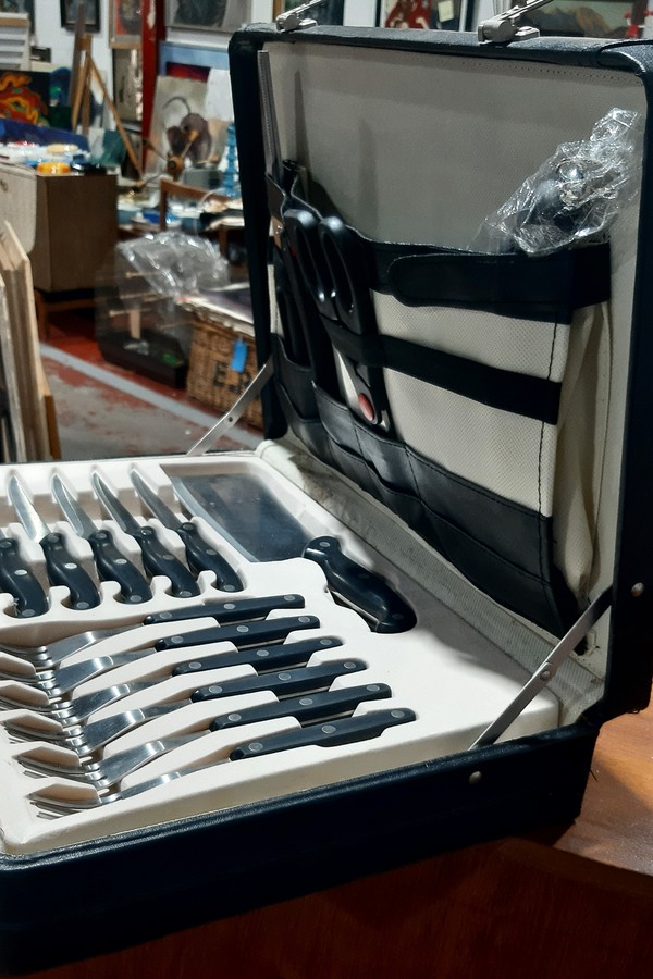 Prima 24 Piece Chef's Knives Set in a Lockable Briefcase