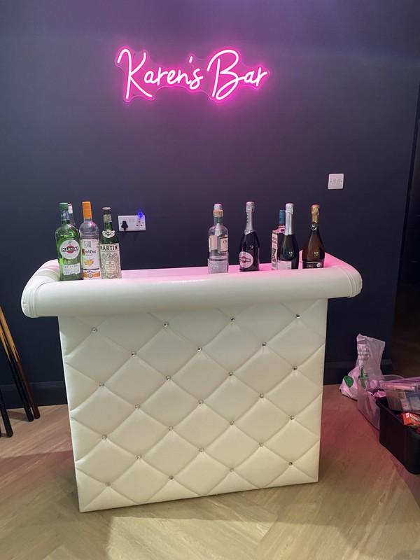 Secondhand Portable Bar White with Shelves and Bottle Rack For Sale