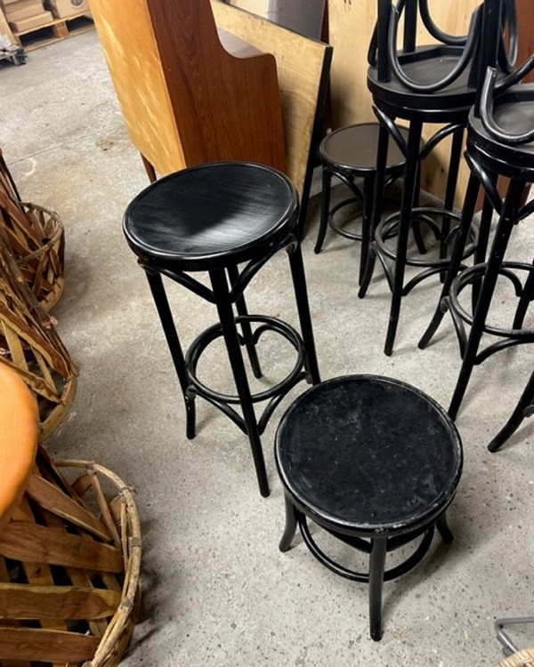 8x High and 8x Low Bar Stools For Sale
