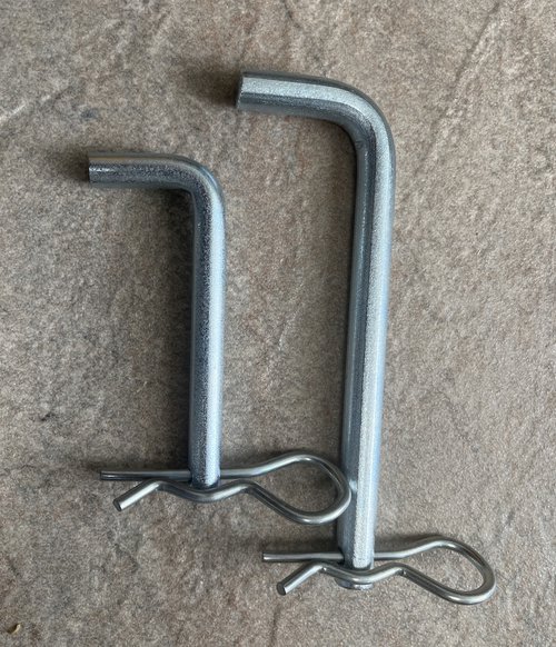 Replacement pin and 'R' clip for marquees Replacement pin and 'R' clip for marquees