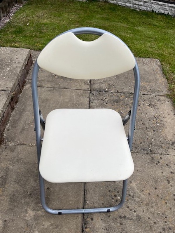 Round Back Folding Chairs