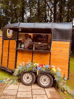 Secondhand Used Converted Horse Box Bar For Sale