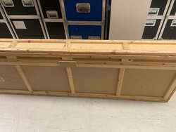 Projection screen flight case for sale