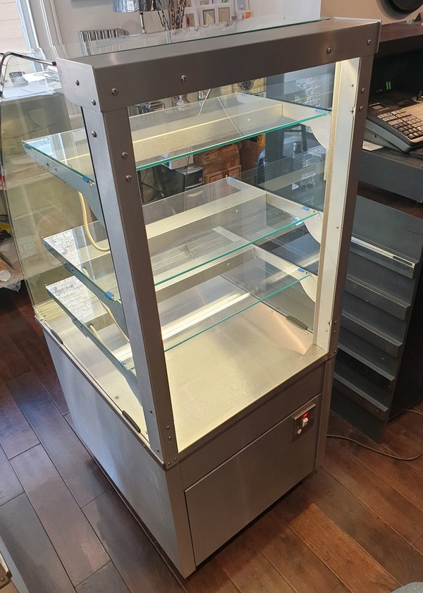 Secondhand Used Counterline Vision Aire Ambient Display Cabinet