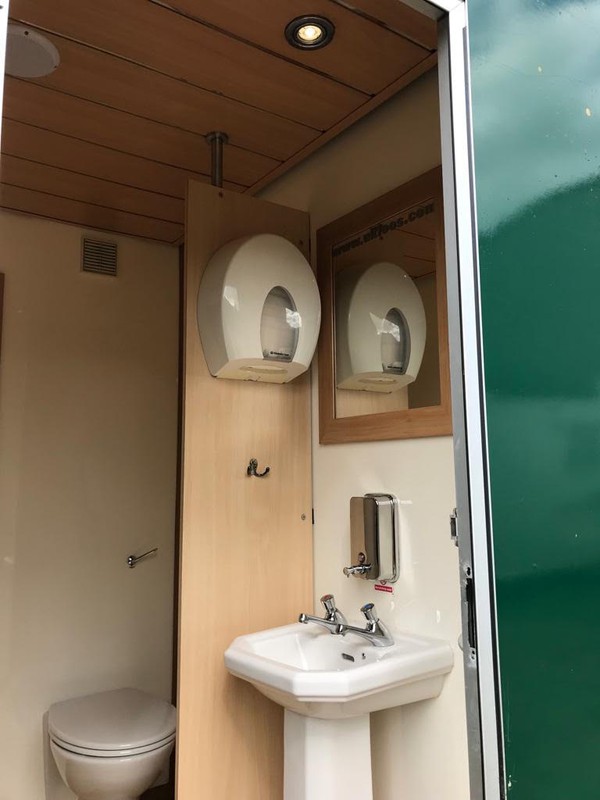 Luxury 2+2 Shaw Services Toilet Trailer - Derbyshire 3