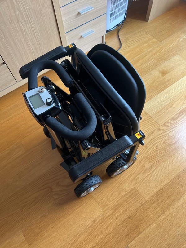 Used JBH Lightweight Carbon Fibre Folding Mobility Scooter