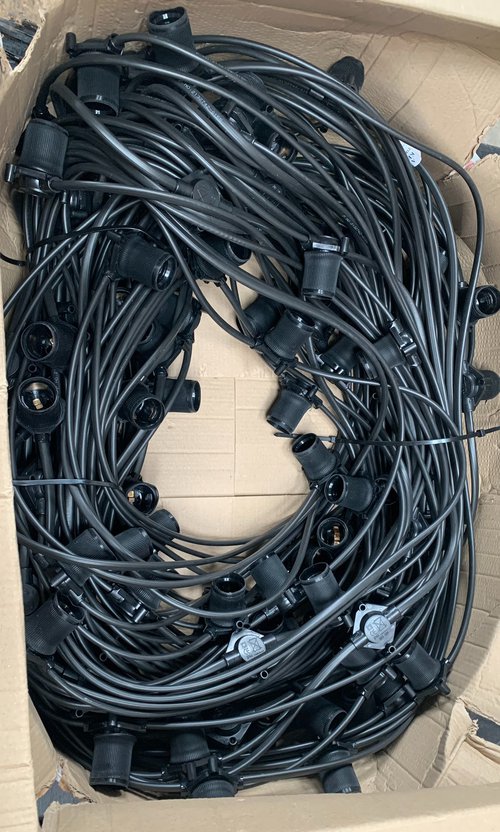 New Unused 100 Mtrs KES Festoon Harness - 100 E27 Lamp Holders 1 Mt Spacing For Sale New Unused 100 Mtrs KES Festoon Harness - 100 E27 Lamp Holders 1 Mt Spacing For Sale