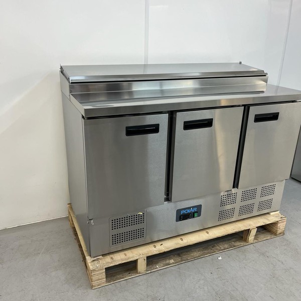 B Grade Polar G605 Bench Fridge Saladette