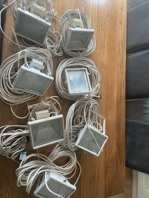 Secondhand Used 7 Unwanted Up Lights Spot Lights For Sale Secondhand Used 7 Unwanted Up Lights Spot Lights For Sale