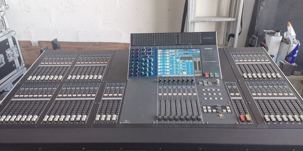 Yamaha M7CL 48 Channel Digital Mixing Desk with 3 X SB168-ES Stage Boxes and Redundant Power Supply - Peterborough, Cambridgeshire 1