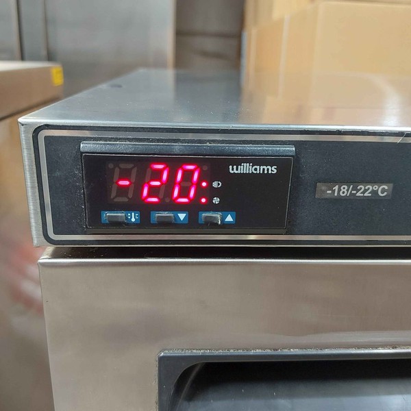 Secondhand Used Williams LA135-SA 135Ltr Undercounter Commercial Freezer For Sale