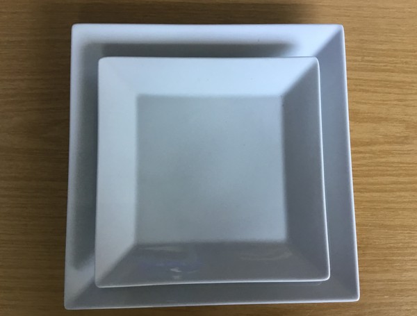Secondhand Used Lubiana Square Plates For Sale
