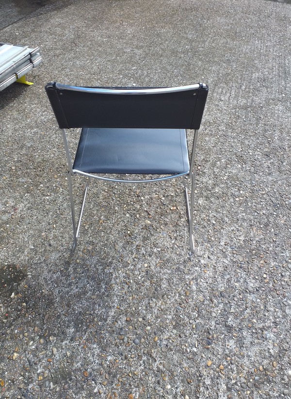 Secondhand Stylish Chrome and Leather Chairs For Sale
