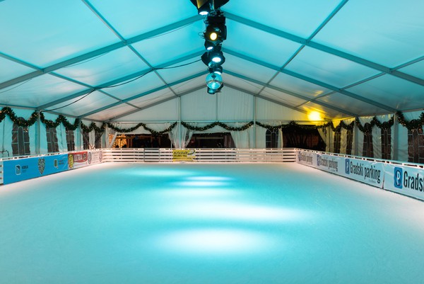 Ice rink 10 x 30 m – 300 m2 Used Equipment Made in 2023. With Chiller For Sale