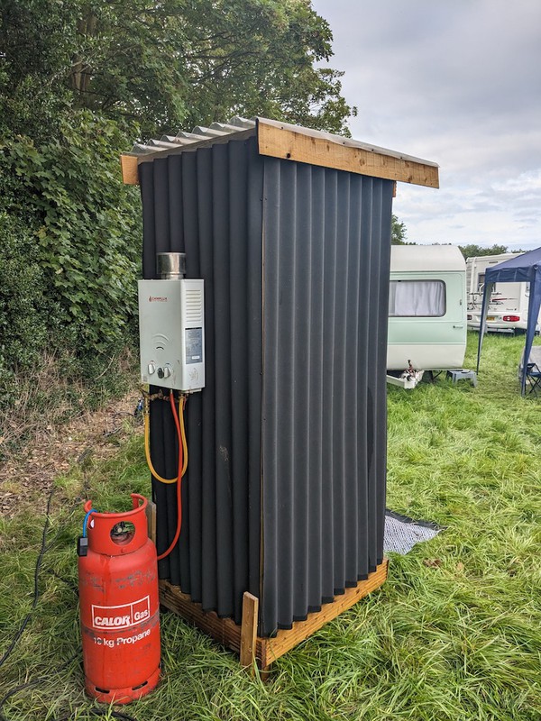 Off grid outdoor shower cubicle