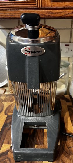 Secondhand Used Santos Automatic Citrus Juicer 10 For Sale