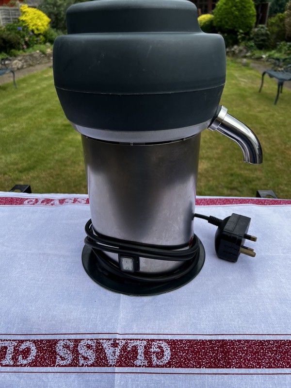Secondhand Used Sammic ECM Countertop Stainless Steel Juicer For Sale