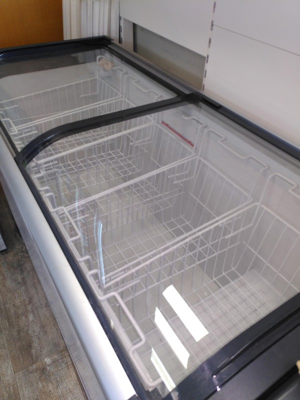 Used Chest Display Freezers Sliding Glass Lid