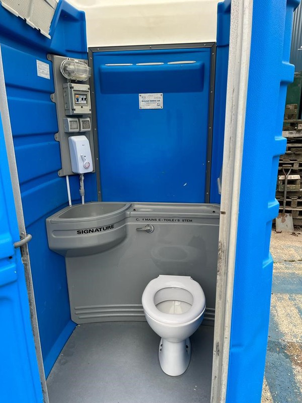 Used Mains Single Toilets c/w Hot Handwash For Sale