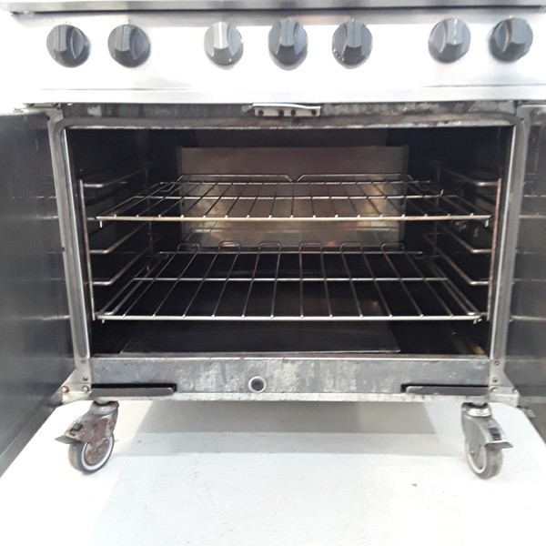 Gas cooker for sale