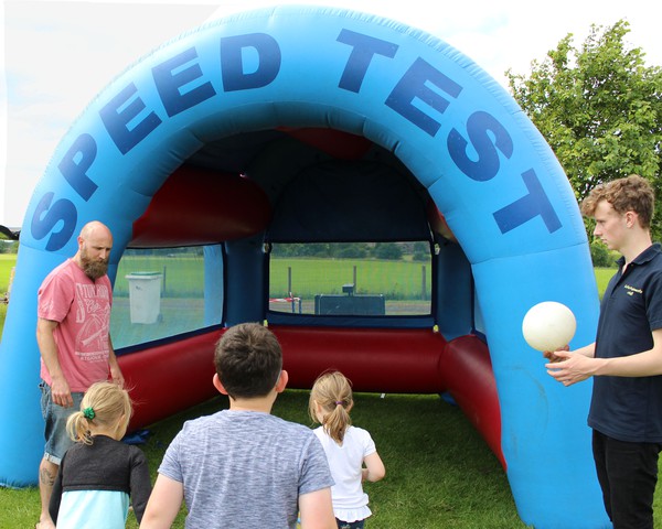 Secondhand Speedtest Inflatable