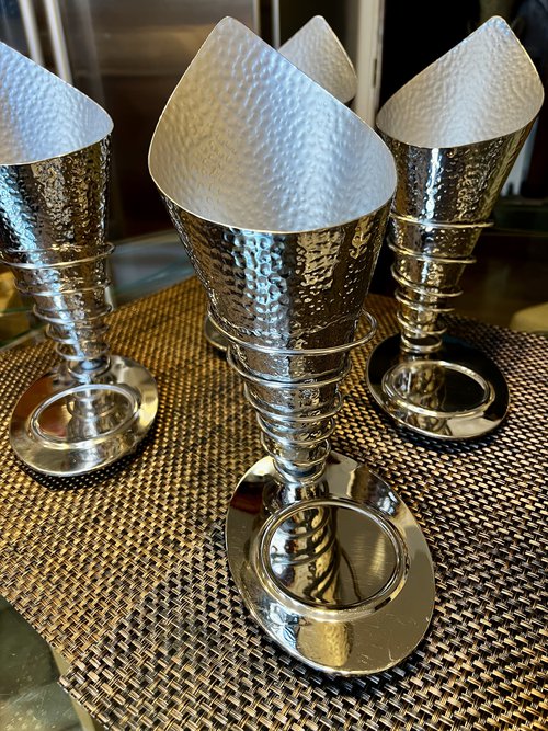 Secondhand Artis Chip Cone Bread Stick Holder Stainless Steel Secondhand Artis Chip Cone Bread Stick Holder Stainless Steel