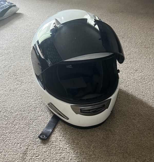 White Duchinni Karting Crash Helmet with Black Visor