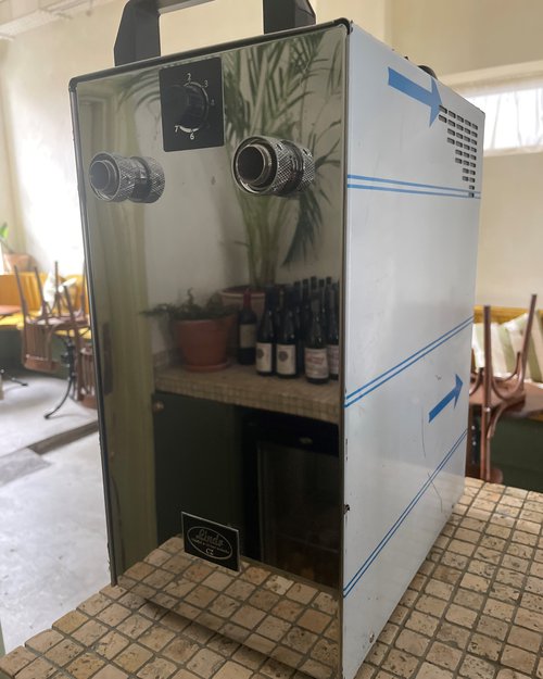 New Lindr 40/K Twin Tap Draught Dispenser For Sale New Lindr 40/K Twin Tap Draught Dispenser For Sale