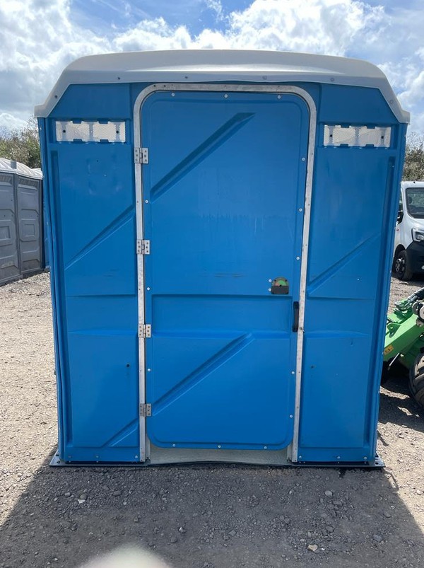 Secondhand Disabled / Urinal Toilet