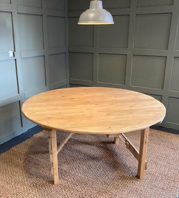 Unique Round Wooden Tables