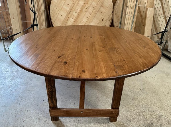 New Unused Rustic Round Folding Trestle / Banqueting Tables For Sale