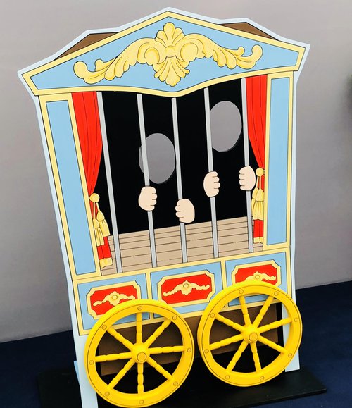 Secondhand Circus Double Peep Through For Sale Secondhand Circus Double Peep Through For Sale