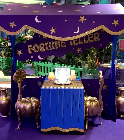 Secondhand Fortune Telling Stand For Sale Secondhand Fortune Telling Stand For Sale