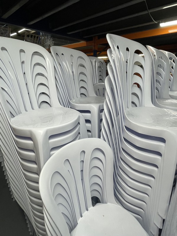 Ex-Hire Garrotxa Stackable White Resin Bistro Chair