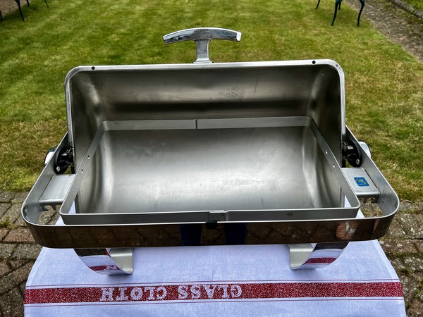 Secondhand Used Spring Chafing dish GN 1/1 with roll-top lid [Very Good Used Condition] For Sale