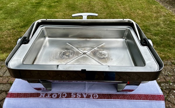 Spring Chafing dish GN 1/1 with roll-top lid [Very Good Used Condition] For Sale