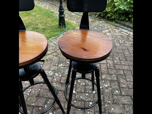 Secondhand Vintage Industrial Style Stools [Set of 4] [Excellent Condition] For Sale