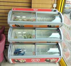 Secondhand Used Wall's Ice Cream Display Freezer 3 Tier For Sale