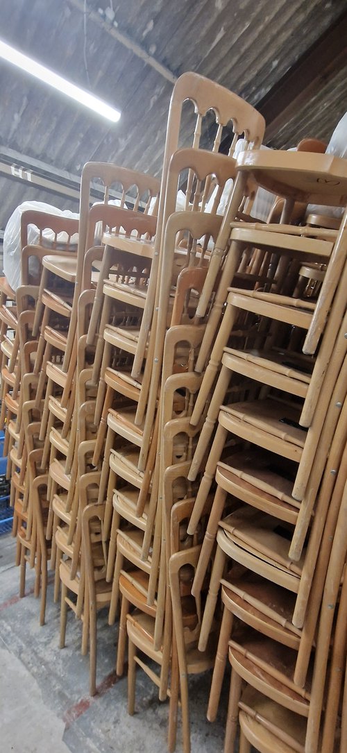 Secondhand Used Natural wood Cheltenham Chairs For Sale Secondhand Used Natural wood Cheltenham Chairs For Sale