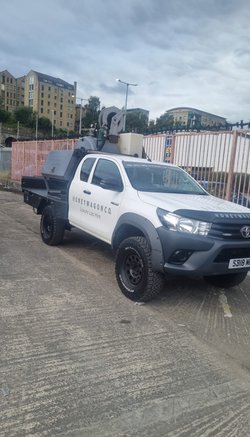 Secondhand Used Toyota Hilux with Demountable Vacuum Tank For Sale