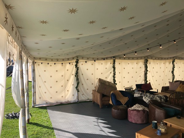 Marquee with Indian lining / decoration