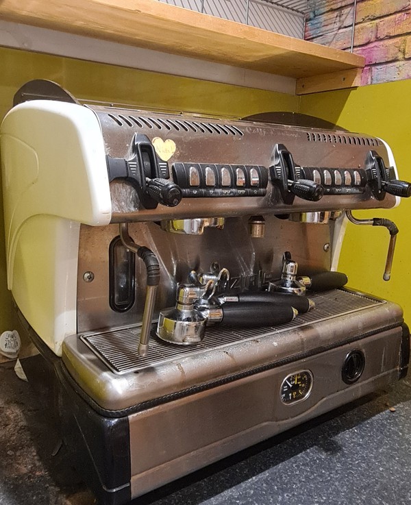 Used La Spaziale S5 EK Compact 2 Group Traditional Espresso Machine For Sale
