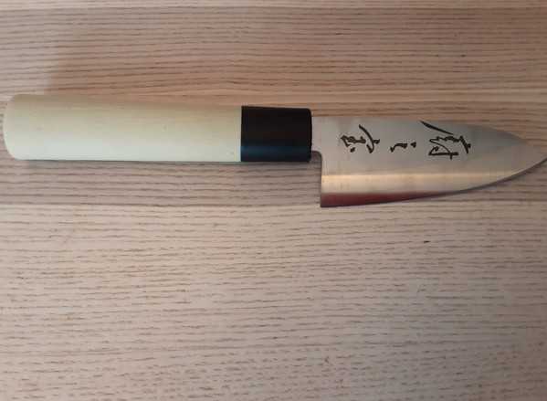 Unused Mercer Culinary Asian Collection 100mm Deba Knife For Sale