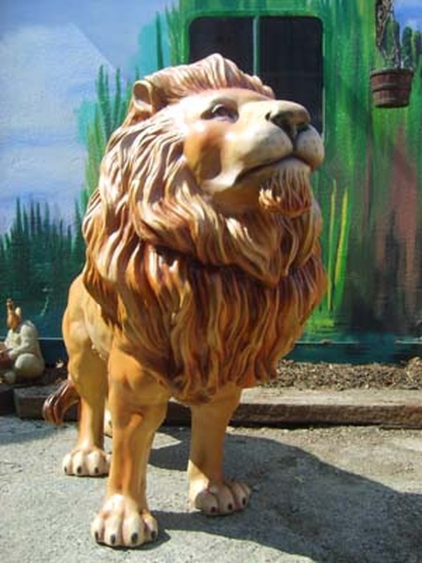 Fiberglass / resin Lion