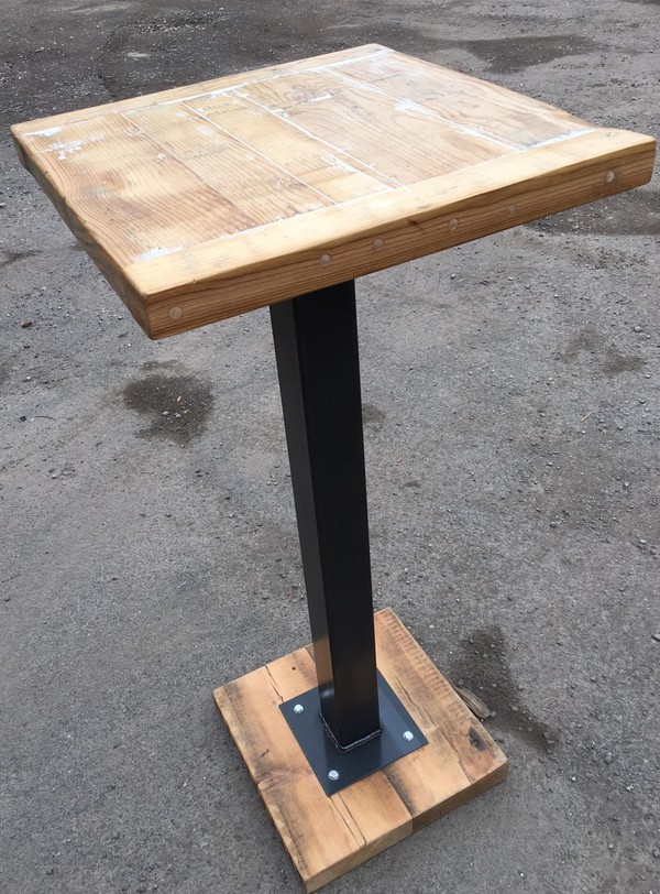 New Unused 15x Reclaimed Wood Poseur Table with Clear Lacquered Bare Metal Leg For Sale