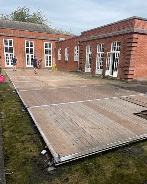 Secondhand Used 6m x 21m Wood Floor with Aluminium Extrusion For Sale Secondhand Used 6m x 21m Wood Floor with Aluminium Extrusion For Sale