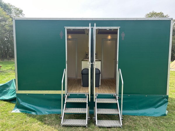 Used 2+1 Luxury Toilet Trailer For Sale