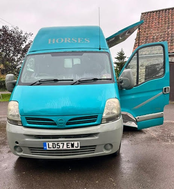 Secondhand Used Nissan Interstar Horsebox For Sale