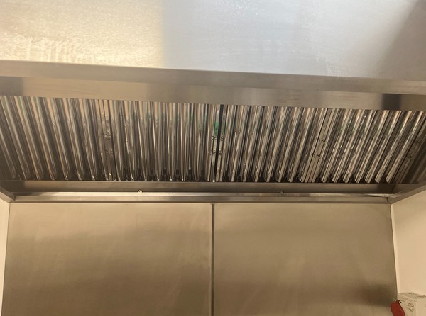 Used Extractor Fan and Hood For Sale