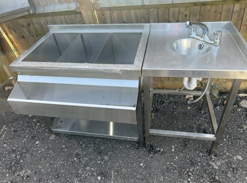Secondhand Used Large Ice Well and Attached Sink For Sale Secondhand Used Large Ice Well and Attached Sink For Sale